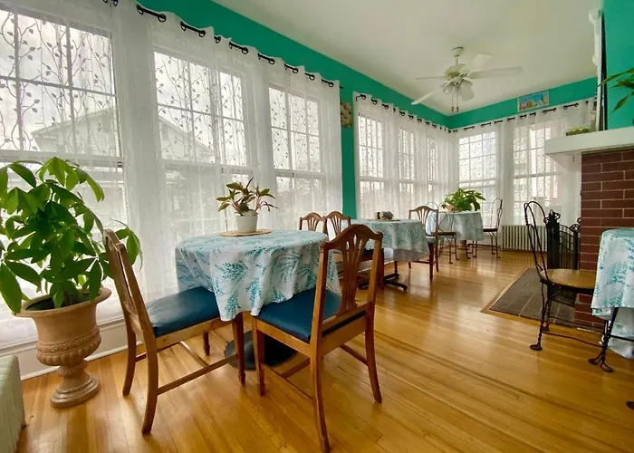 Atlantic House 3*